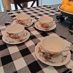 Johnson brothers teacups and saucers